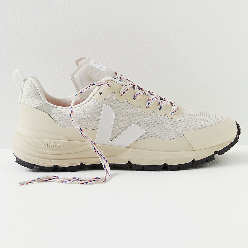 Veja Dekkan Sneakers NEW W TAGS